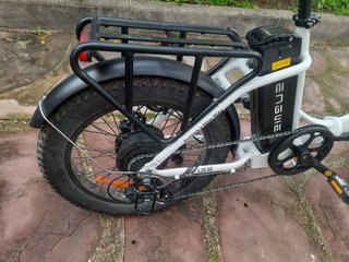 Bicicleta Eléctrica Plegable Blanca