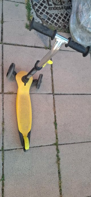 Patinete infantil 3 ruedas amarillo
