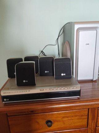 Home Cinema LG   Plateado está sin estrenar