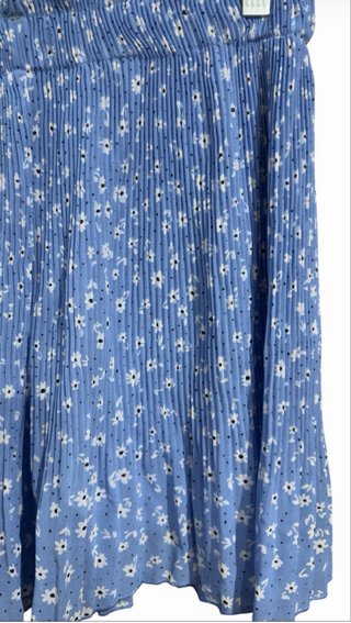 Falda Pantalón Plisada de Margaritas Stradivarius