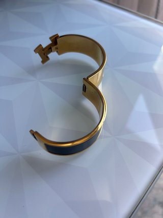 Pulsera Hermes H Dorada Negra
