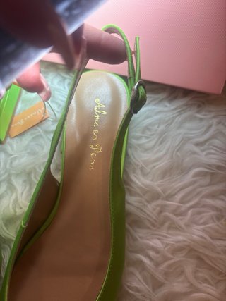 Sandalias Alma en Pena verdes con pedrería