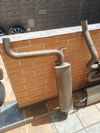 Silencioso intermedio y trasero Seat León MK3