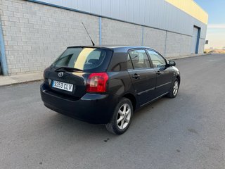 Toyota Corolla 2003