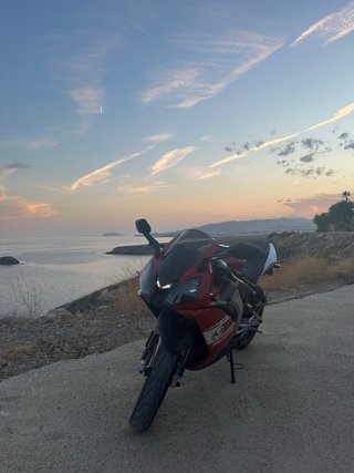 Malaguti RST 125 2020 Roja y Negra