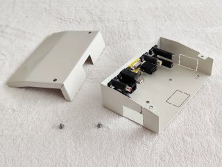 Caja conexiones AV: HDMI, VGA, RCA, USB, RJ45