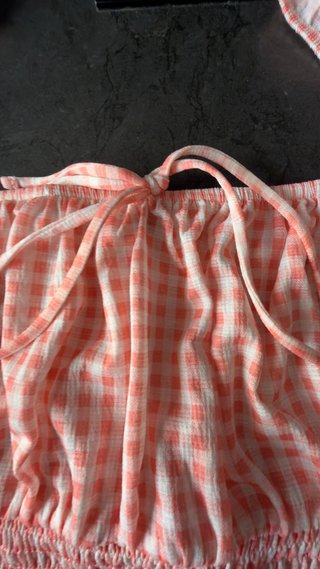 Top corto cuadros vichy Bershka talla L