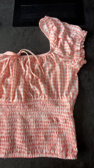Top corto cuadros vichy Bershka talla L