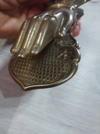 Pinza sujetapapeles bronce