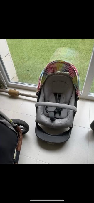 Cochecito Stokke Crusi 3 en 1 + base Isofix