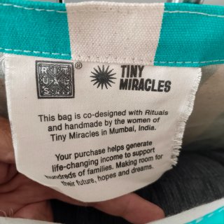 Bolsa de playa RITUALS rayas turquesa y blancas