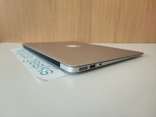 Apple MacBook Air A1466 i5 4GB 250GB