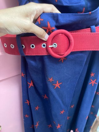 Vestido Estilo Años 50 Negro con Estrellas Rojas