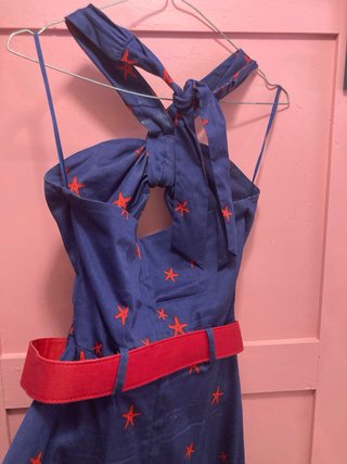 Vestido Estilo Años 50 Negro con Estrellas Rojas