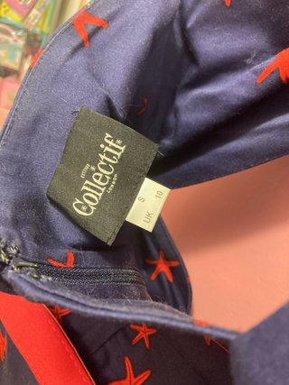 Vestido Estilo Años 50 Negro con Estrellas Rojas