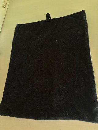 Bolsa Pull&Bear gris y negra 21x27cm nueva