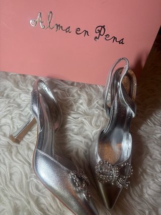 Sandalias Alma en Pena Plata con Lazo Brillante