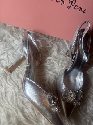 Sandalias Alma en Pena Plata con Lazo Brillante