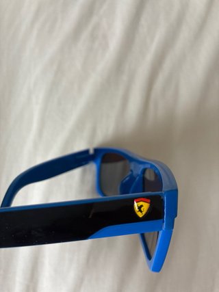 Gafas de sol Ferrari azules