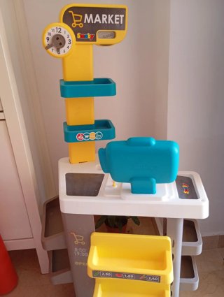 Tienda de Juguete con Carrito