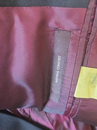 Traje Serra Claret Negro 1 Uso