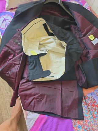 Traje Serra Claret Negro 1 Uso
