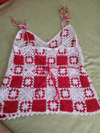 Top Crochet Blanco y Rojo