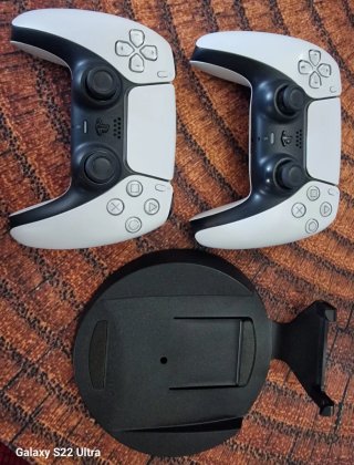 PlayStation 5 Standard + 2 controller