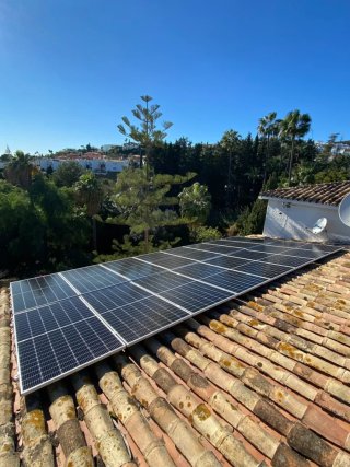 INSTALACIÓN Y MANTENIEMIENTO PANELES SOLARES