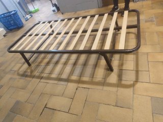 Somier de láminas metálico y madera