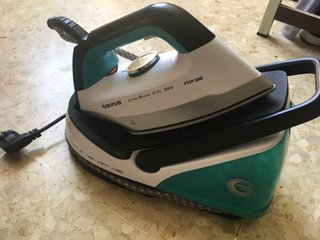 Plancha Taurus PTCP 2200W
