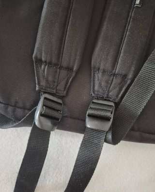 Mochila Vans Morada y Negra