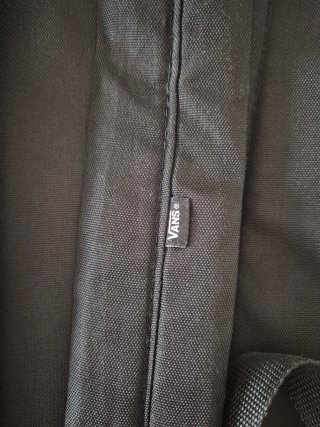 Mochila Vans Morada y Negra