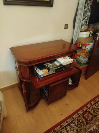 Mueble de madera para TV