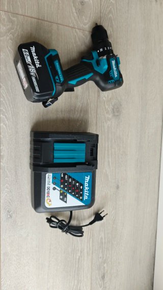 Taladro Percutor Makita Brushless + Cargador