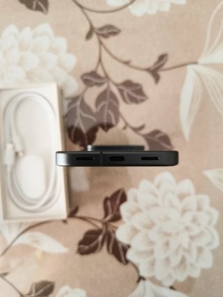 Google Pixel 10: 6.3", Telefoto 5x, Tensor G5