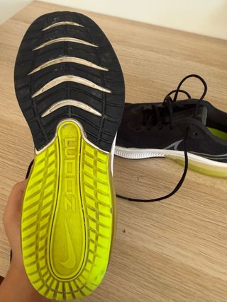 Zapatillas Nike Air Zoom Niña Negras y Amarillas