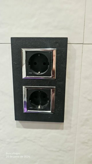 Mueble de baño doble lavabo morado
