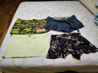 Lote 4 Faldas y Pantalones Cortos