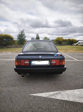 BMW E30 1987