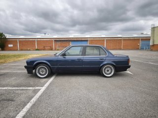 BMW E30 1987