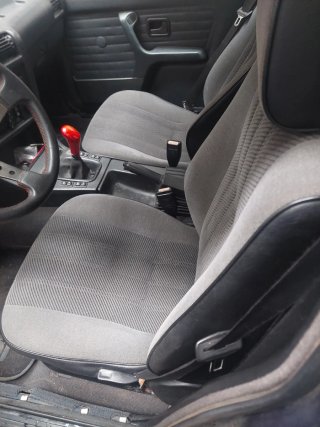 BMW E30 1987