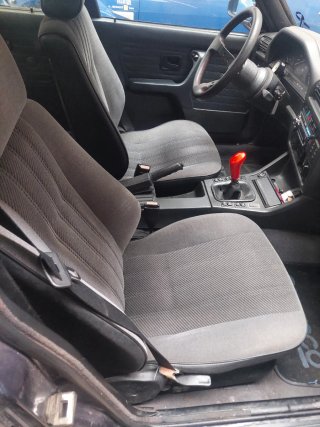 BMW E30 1987