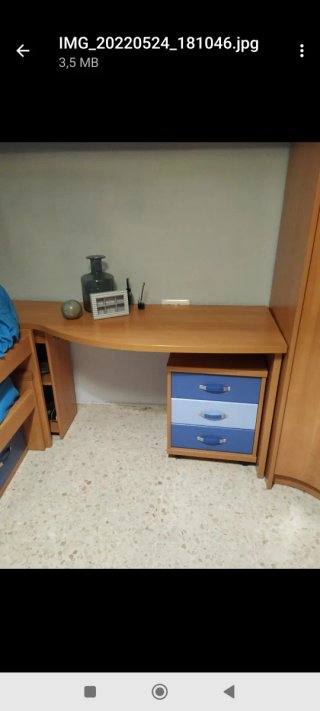 Dormitorio juvenil COMPLETO  2 armarios y cajonera