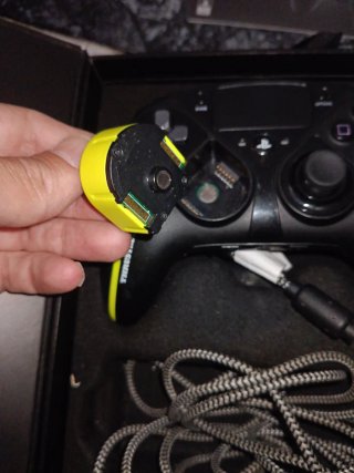 Controller Thrustmaster eSwap Pro per PS4 (non si sa se funziona)