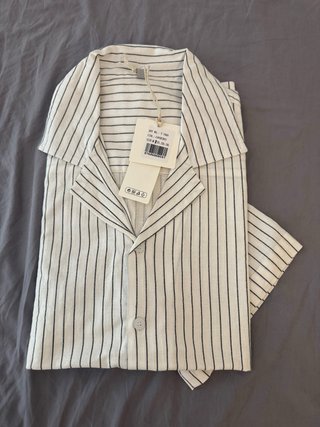 Camisa de rayas blanca y negra Talla M