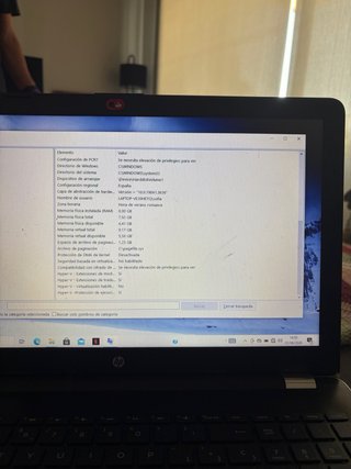 Portátil HP 8GB RAM, 1TB HDD Plata