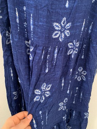 Vestido azul estampado floral