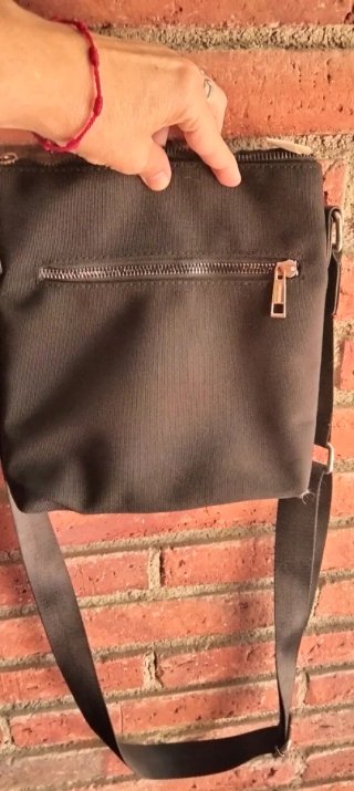 Bolso bandolera Tommy Hilfiger negro y rojo