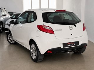 Mazda 2 MOTOR A CADENA ETIQUETA C